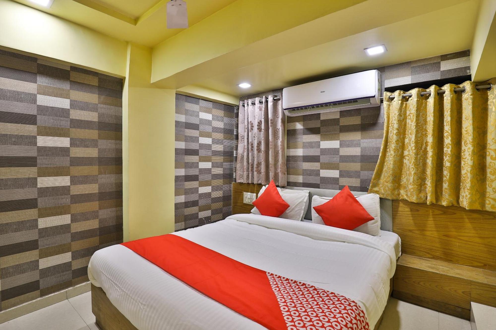 Spot On Hotel Shreeji Palace Ahmedabad Exterior foto