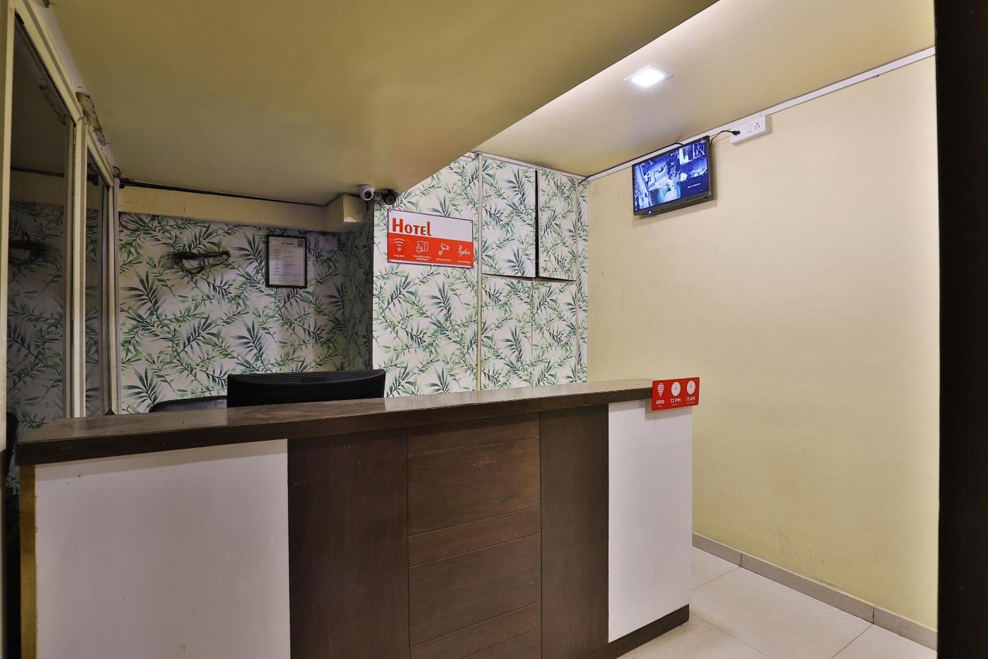 Spot On Hotel Shreeji Palace Ahmedabad Exterior foto