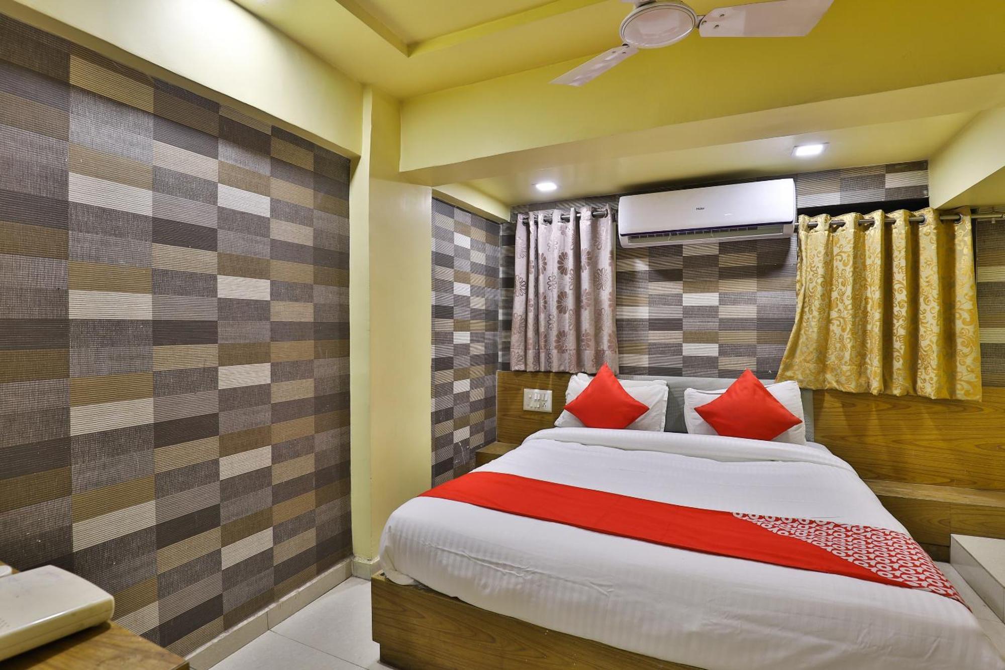 Spot On Hotel Shreeji Palace Ahmedabad Exterior foto